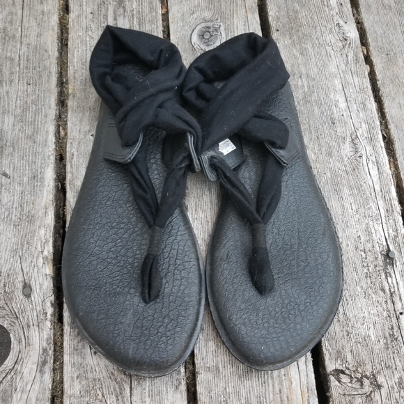 sanuk sandals sizing